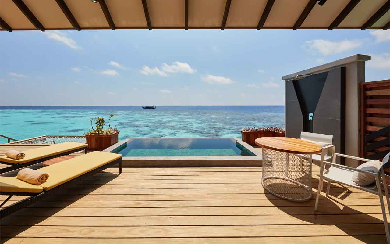 Amari_Havodda_Maldives_Malediven_Spezialist_Overwater_Pool_Villa_1
