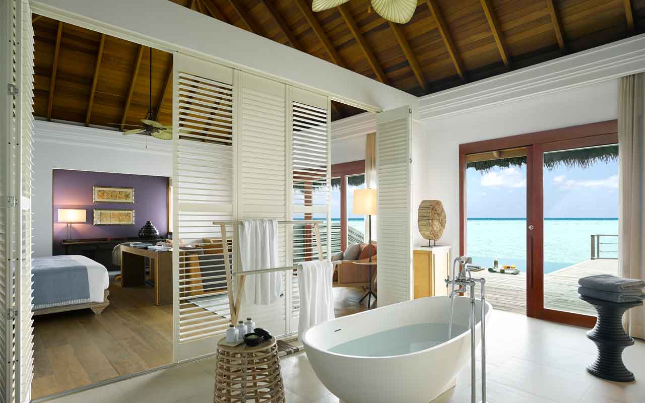Dusit_Thani_Maldives_Ocean_Villa_with_Pool_3