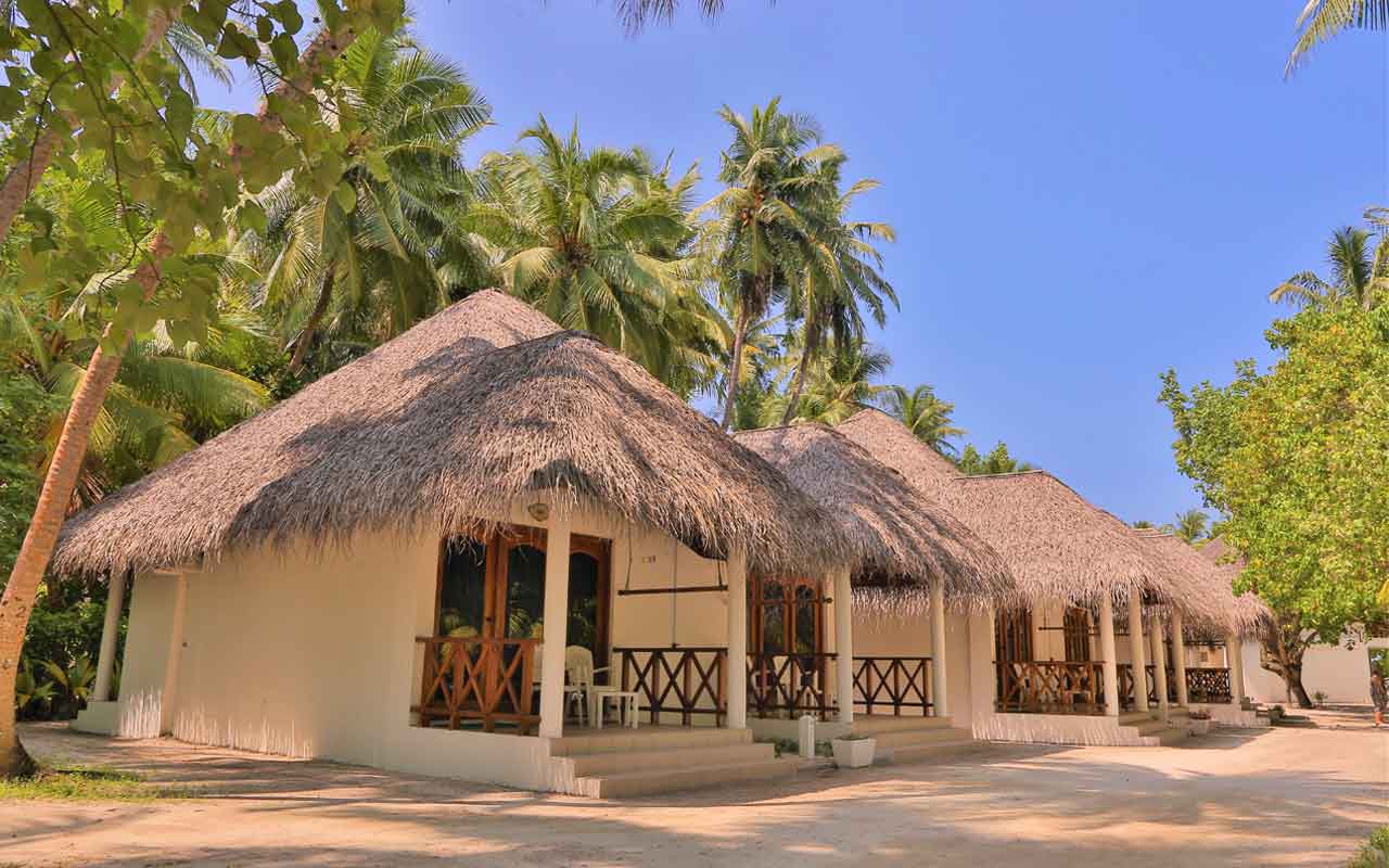 Fihalhohi_Island_Resort_Malediven_Premium_Bungalow_2