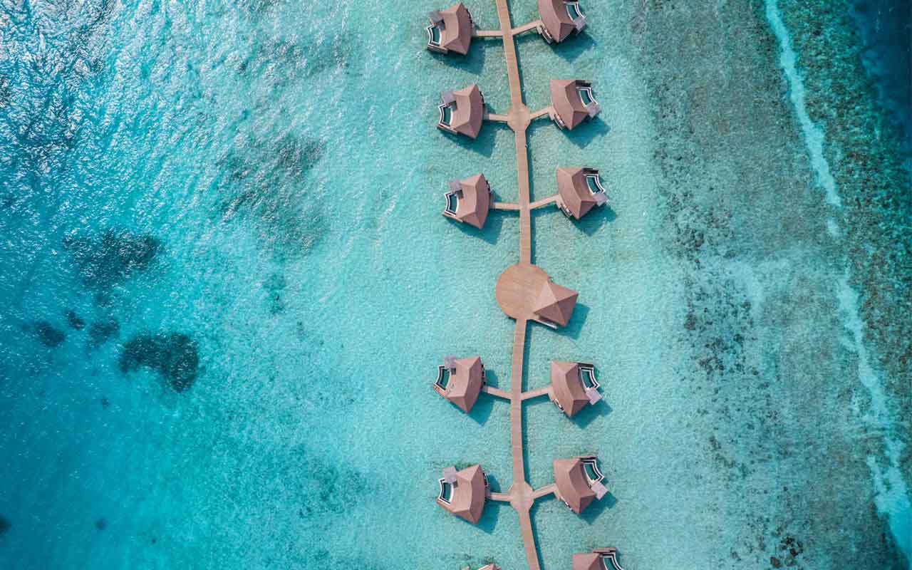 InterContinental_Maldives_Zimmer_Overwater_Villa_with_Pool_2