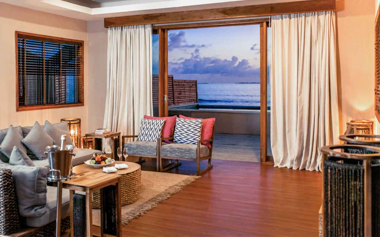 Kudafushi_Resort_and_Spa_Malediven_Flitterwochen_Presidential_Suite_4