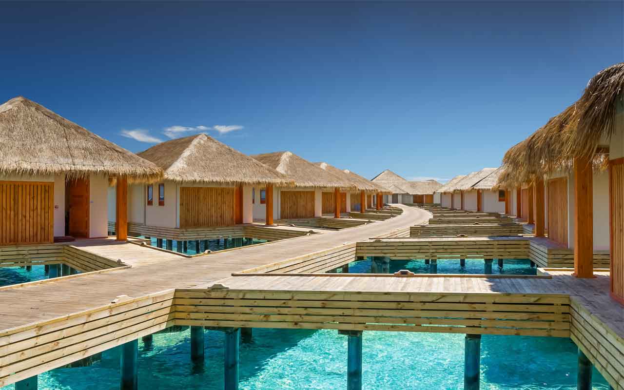 Kudafushi_Resort_and_Spa_Malediven_Flitterwochen_Water_Villa_3