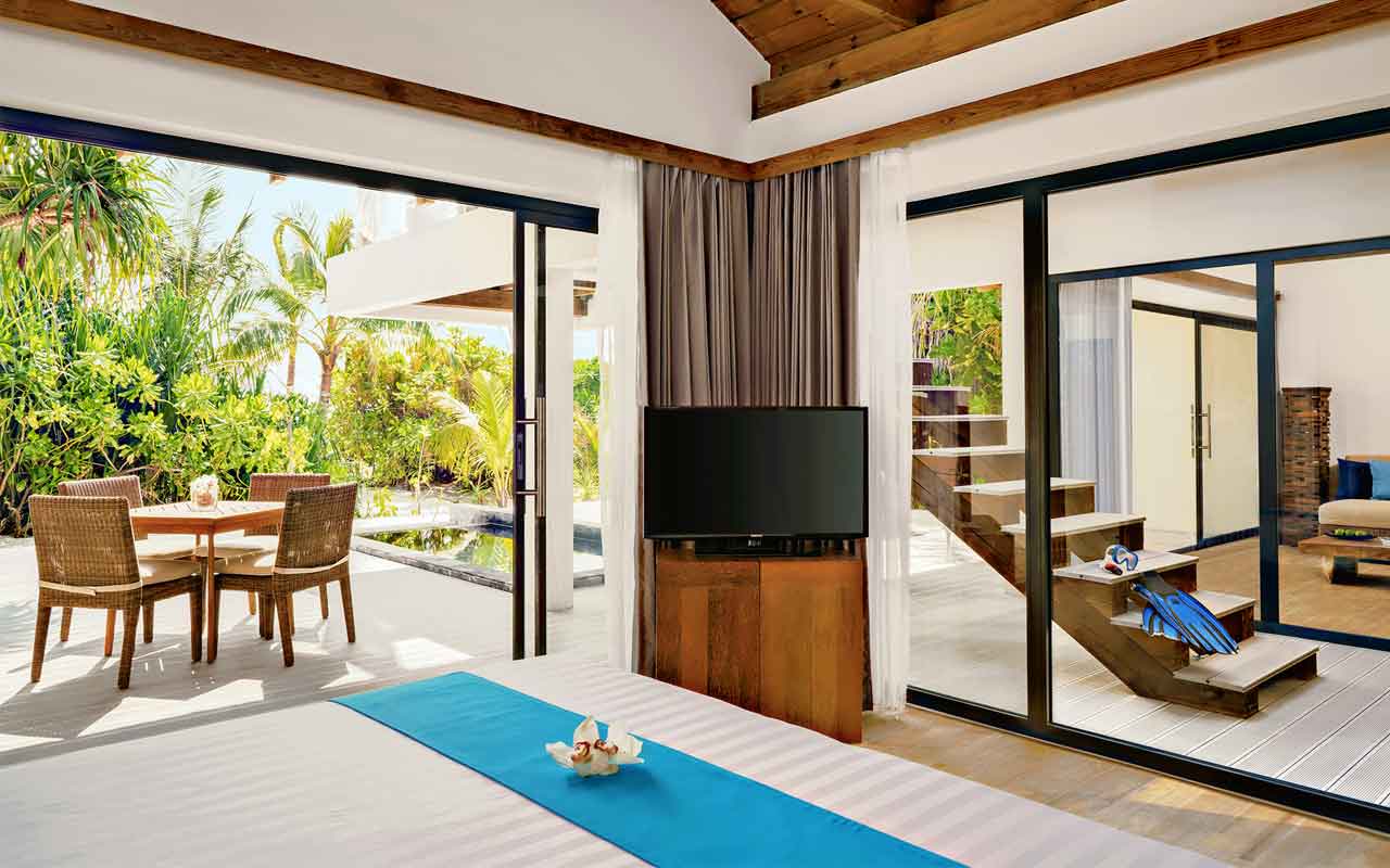 Movenpick_Resort_Kuredhivaru_Beach_Pool_Suite_2