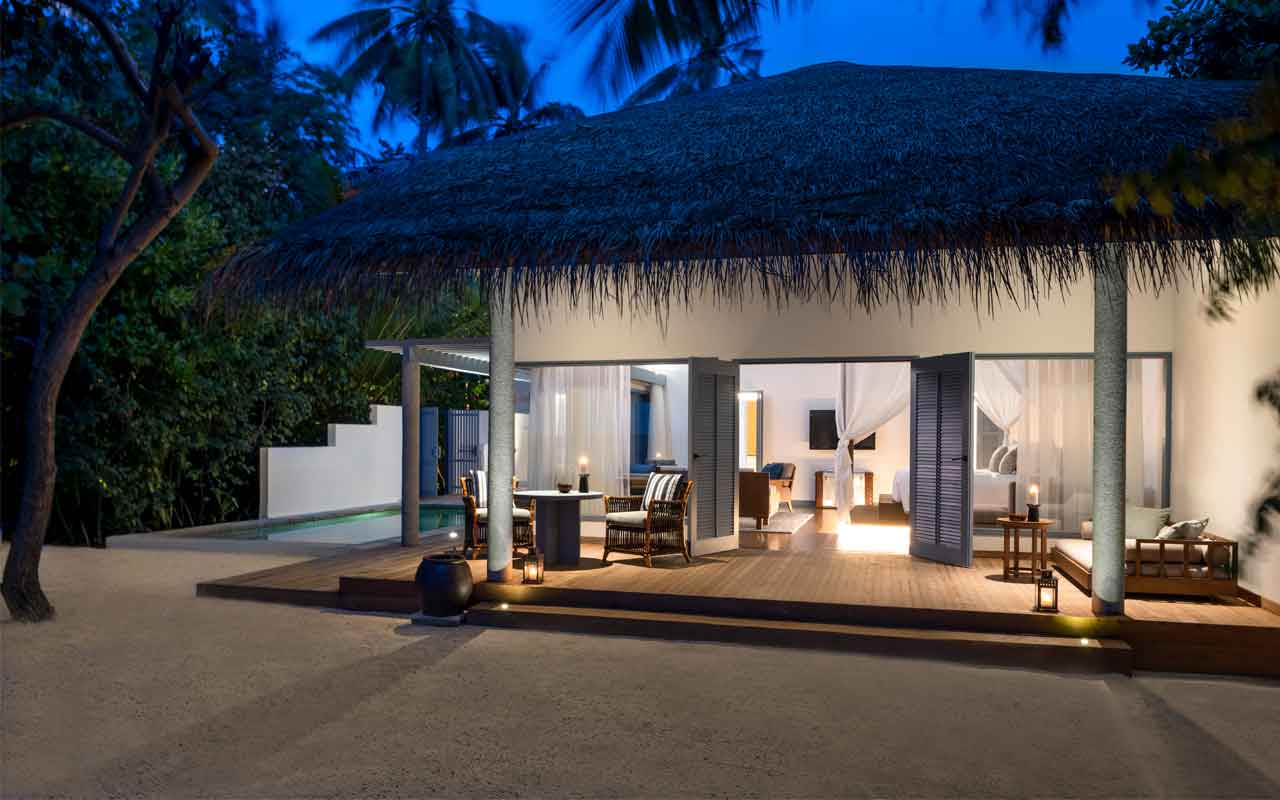 Raffles_Maldives_Meradhoo_Malediven_Flitterwochen_Experte_Beach_Villa_5