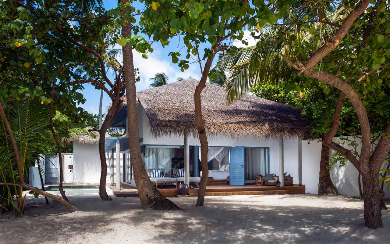 Raffles_Maldives_Meradhoo_Malediven_Flitterwochen_Experte_Beach_Villa_7