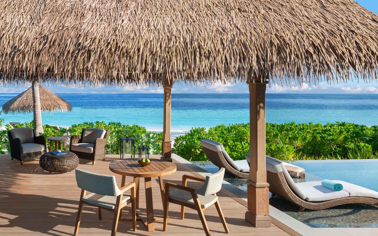 Waldorf_Astoria_Ithaafushi_Malediven_Spezialist_Zimmer_King_Beach_Villa_with_Pool_3