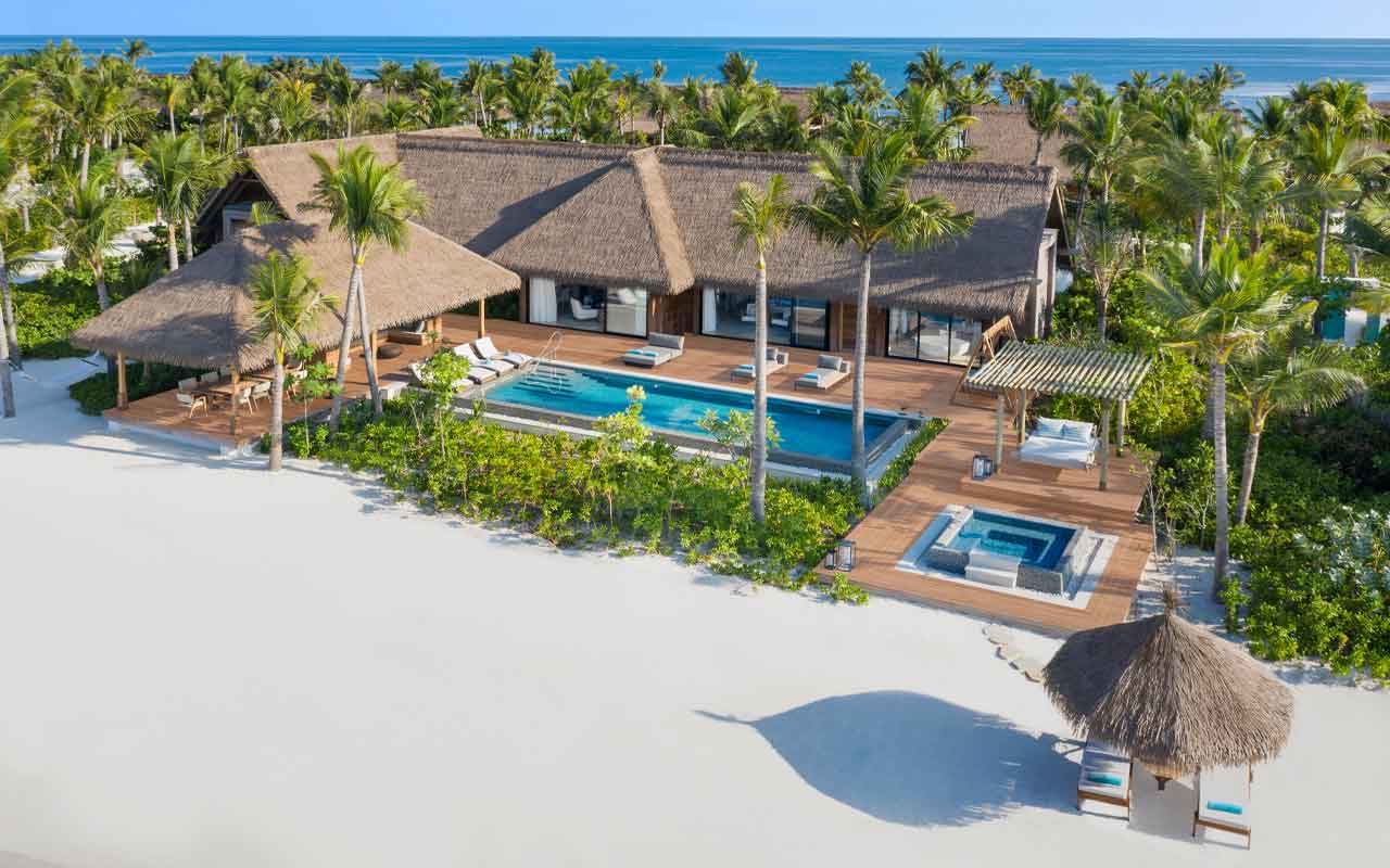 Waldorf_Astoria_Ithaafushi_Malediven_Spezialist_Zimmer_Three_Bedroom_Beach_Villa_with_Pool_1