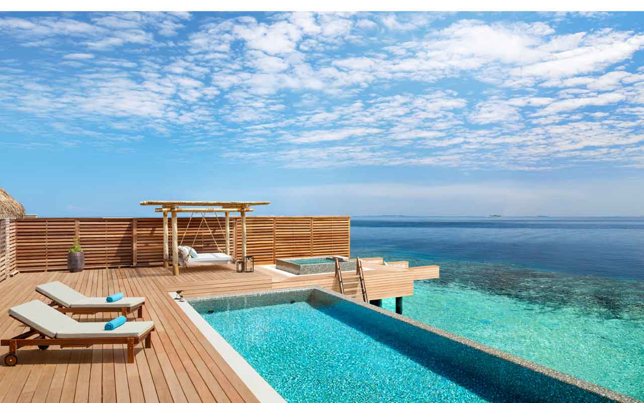 Waldorf_Astoria_Ithaafushi_Malediven_Spezialist_Zimmer_Three_Bedroom_Overwater_Villa_with_Two_Pools_5