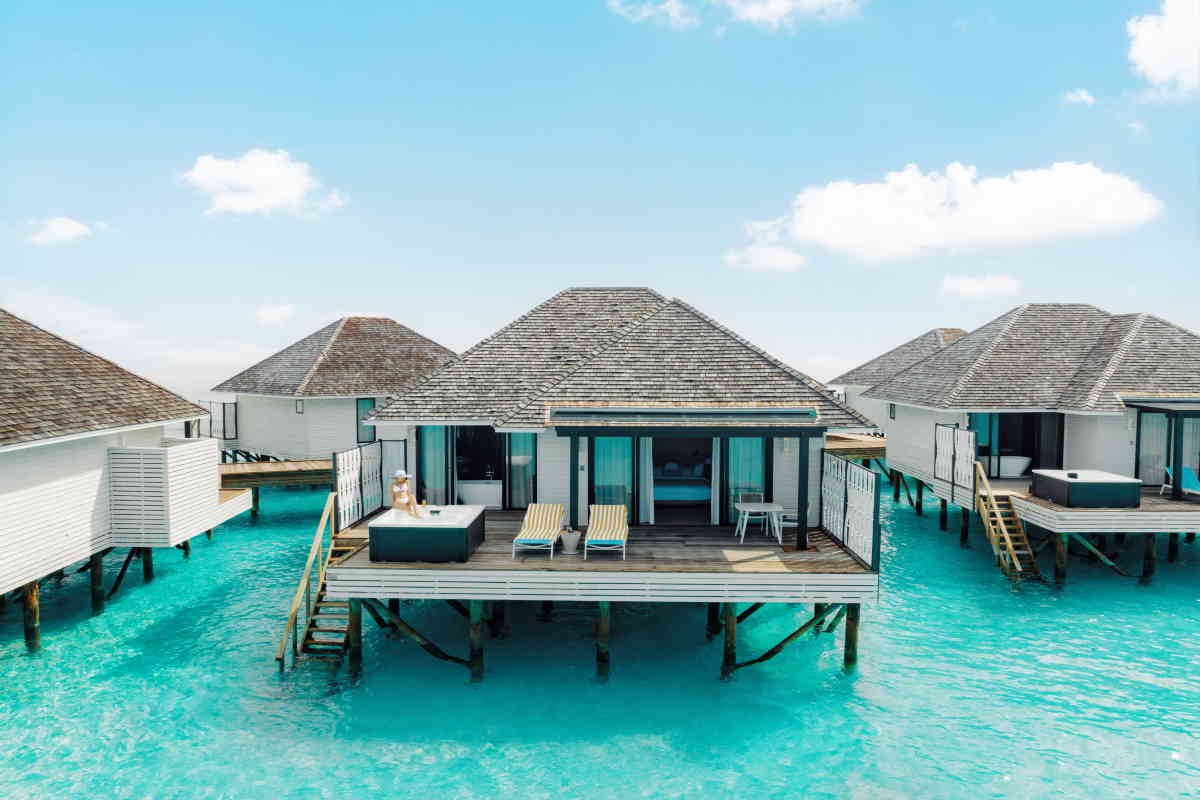 Nova-Maldives-Water-Villa-with-Jacuzzi5