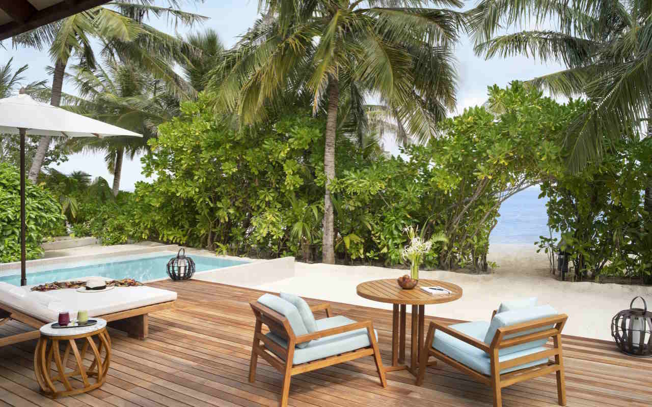Anantara_Veli_Maldives_Resort_Guest_Room_Beach_Pool_Villa