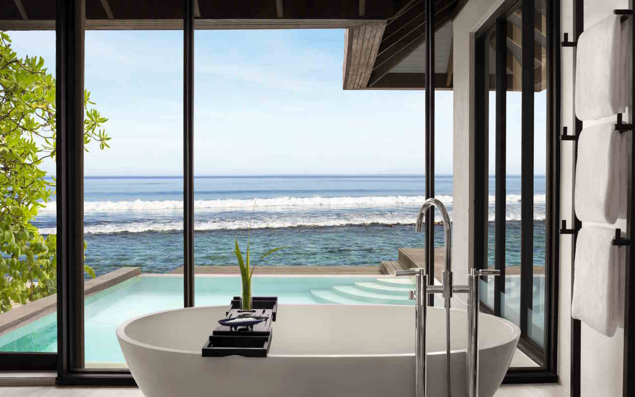 Anantara_Veli_Maldives_Resort_Guest_Room_Ocean_Pool_Villa