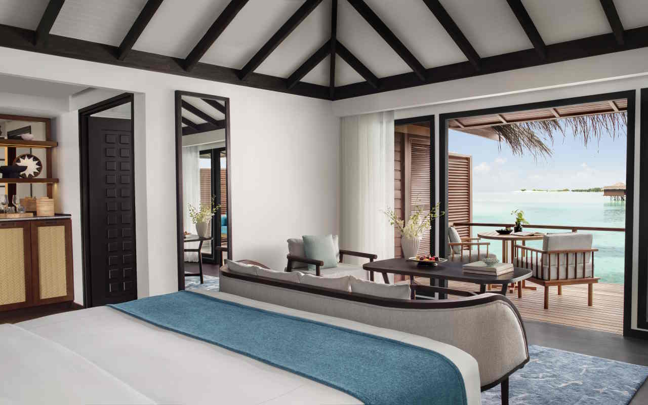 Anantara_Veli_Maldives_Resort_Over_Water_Villa_Bedroom_View